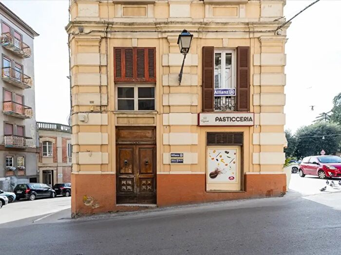 Appartamento con 5 locali in vendita in Via Principessa di Piemonte Trinità, Chieti