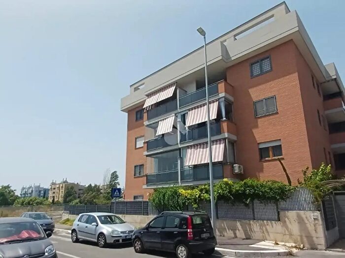 Appartamento bilocale in vendita in Via Antonino Pagliaro, Roma