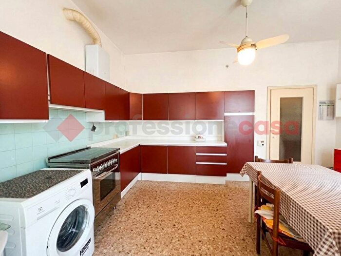 Appartamento quadrilocale in affitto in VIA LEONARDO DA QUINTO, Quinto, Verona