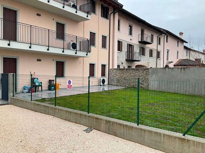 Appartamento con 5 locali in affitto in Centro, Moimacco