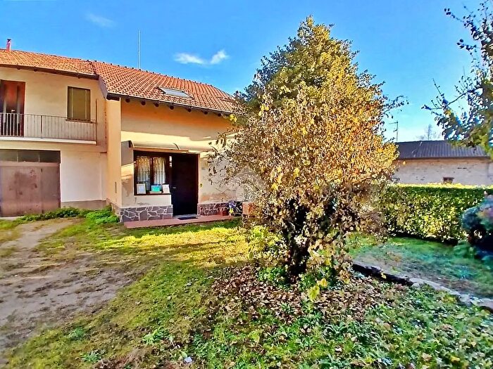 Appartamento trilocale in vendita in Via Matteotti, Vergiate