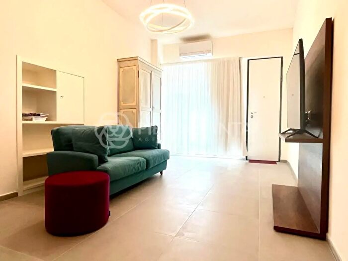 Casa trilocale in affitto in Pietrasanta