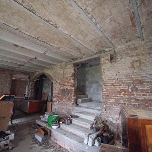 Casa con 6 locali in vendita in Ravenna