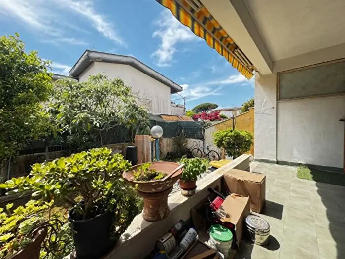 Casa trilocale in vendita in Via delle Dalie, Anzio