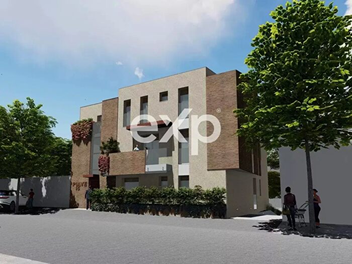 Appartamento quadrilocale in vendita in Via Piave, Fano