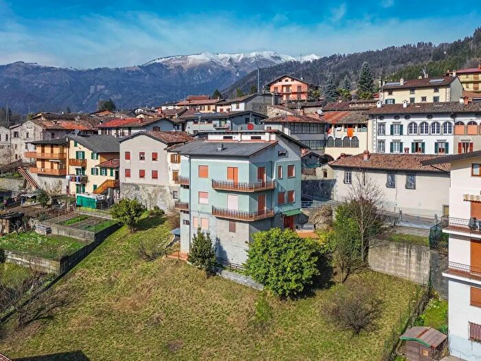 Case in Vendita e in Affitto - 3