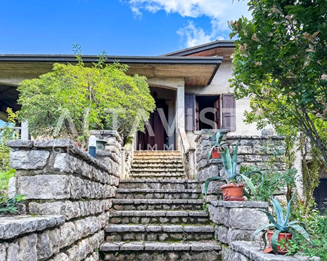 Casa con 5 locali in vendita in Via Case Nuove, Bedizzole