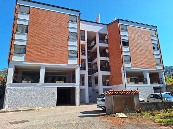 Appartamento con 5 locali in affitto in Via dei Chiavoni, Cori
