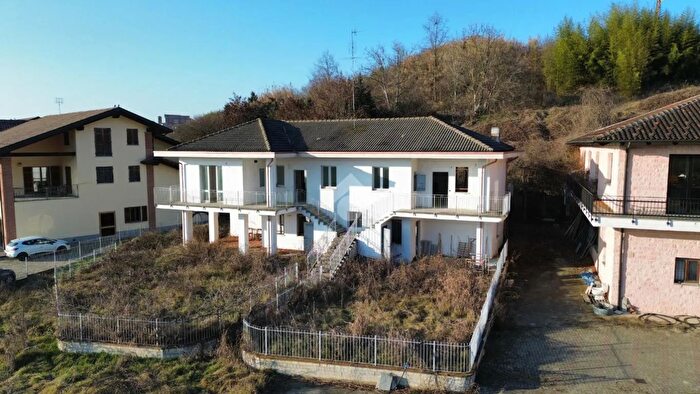 Appartamento trilocale in vendita in Via Alba, Pralormo