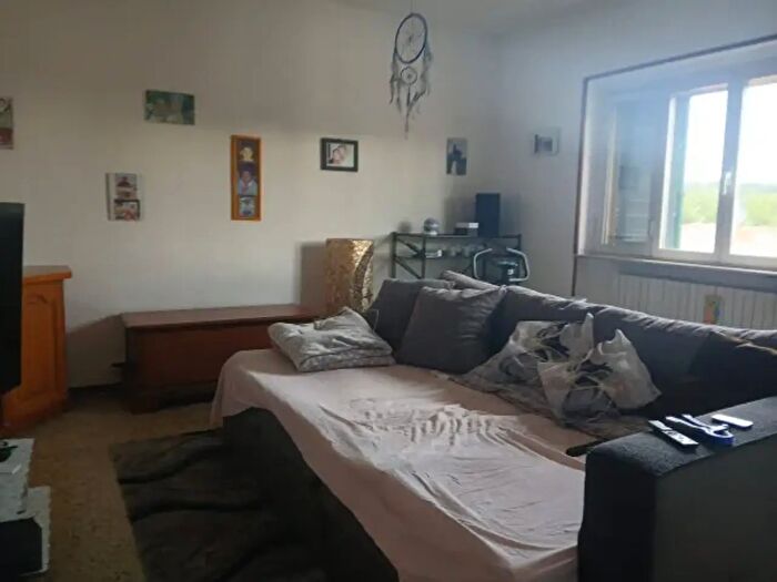 Appartamento trilocale in vendita in Via Luigi Einaudi, Ponte Dell'Olio