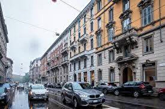 Appartamento quadrilocale in affitto in Via Giovanni Boccaccio, Vincenzo Monti, Milano