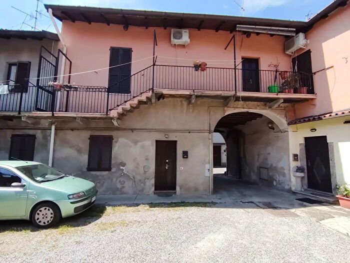 Case in Vendita e in Affitto - 3