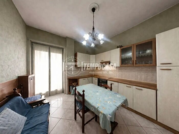 Appartamento trilocale in vendita in Via Luini C, Torino