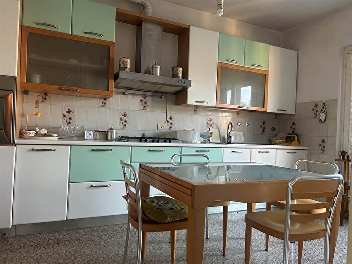 Appartamento trilocale in vendita in Via Rossi, Ponte DellOlio