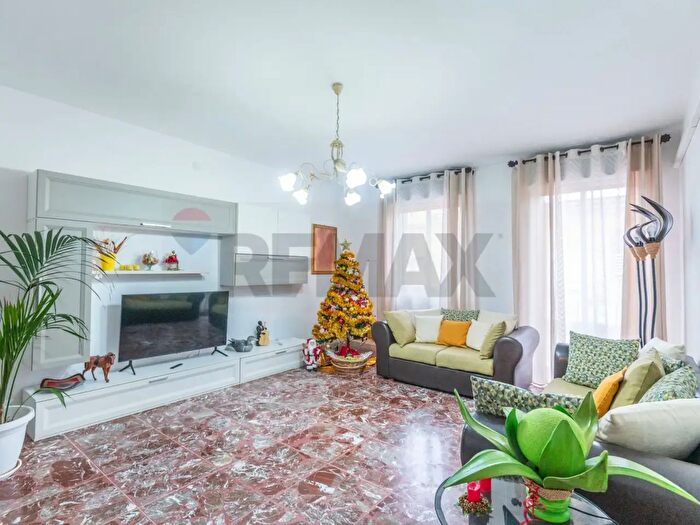 Appartamento con 5 locali in vendita in Via Nazario Sauro r, Acate