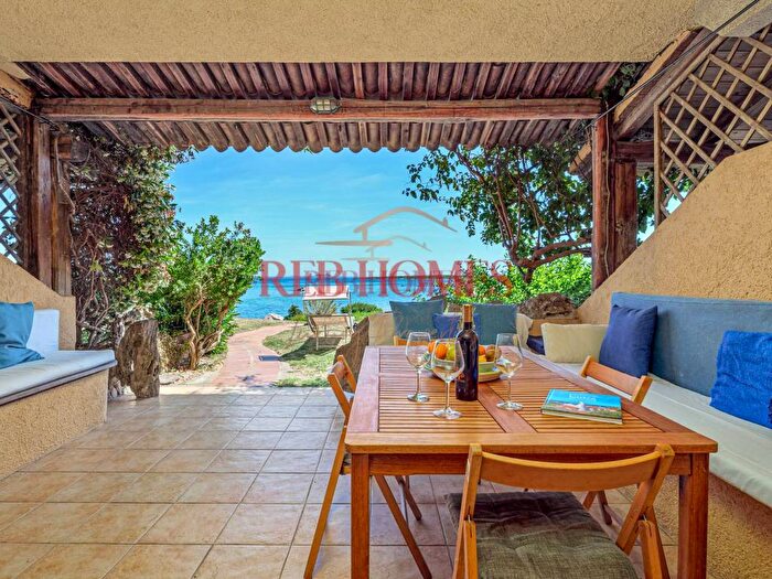 Appartamento trilocale in affitto in Golfo Aranci