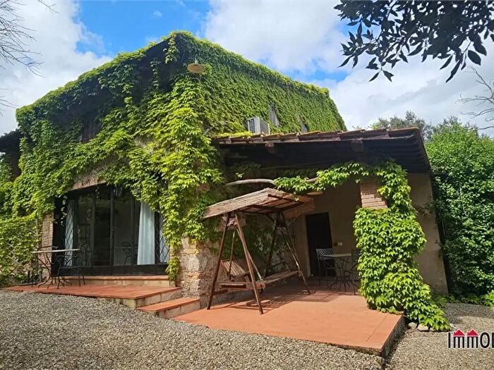 Casa con 18 locali in vendita in San Gimignano