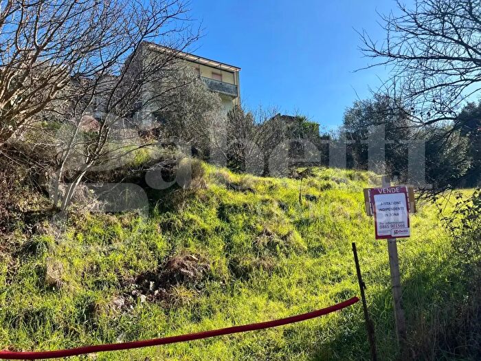 Casa trilocale in vendita in Via del Borgo, Montaquila