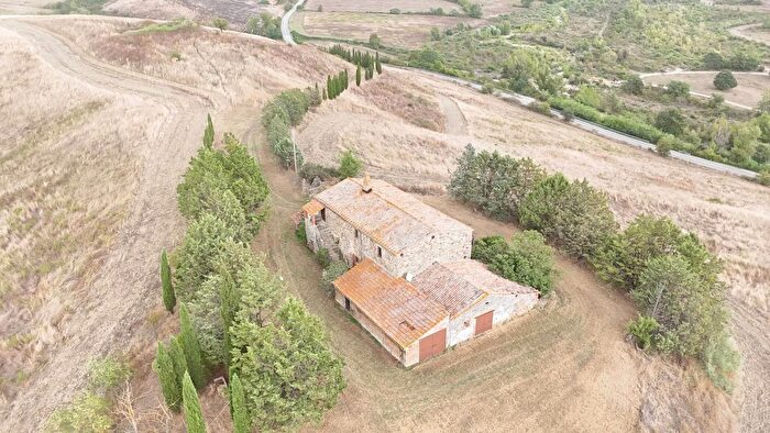 Casa con 6 locali in vendita in Strada Statale del Polacco San Casciano dei Bagni, San Casciano Dei Bagni