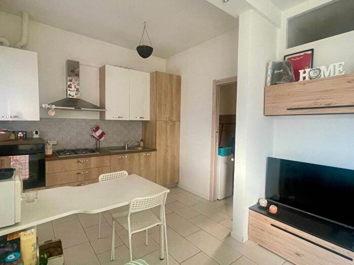 Appartamento bilocale in affitto in Via M Mazza, Centro, Guanzate