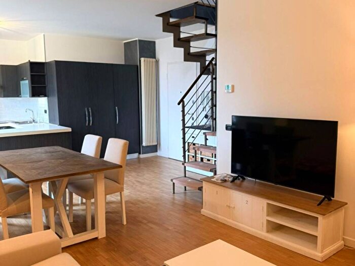 Appartamento trilocale in affitto in Via Roma, Centro, Basiglio