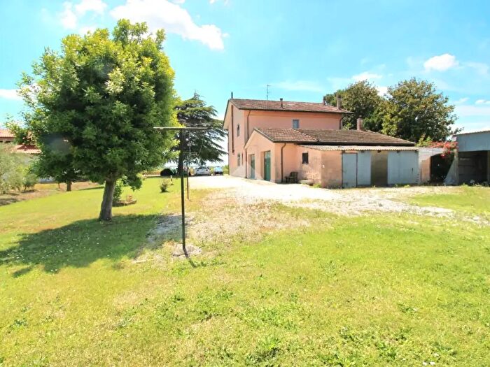 Casa con 10 locali in vendita in Via Mariana, Cesena