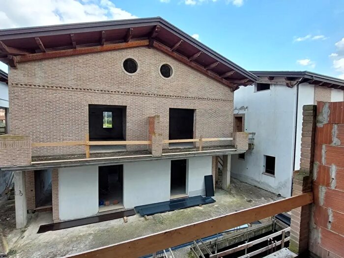 Appartamento quadrilocale in vendita in Via delle Pianacce, Roccastrada