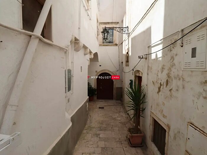 Casa trilocale in vendita in Vico Conte Giacomo Leopardi, Martina Franca