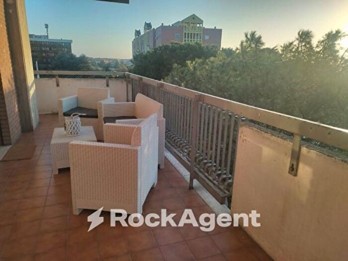 Appartamento trilocale in vendita in Via Pagoda Bianca, Roma