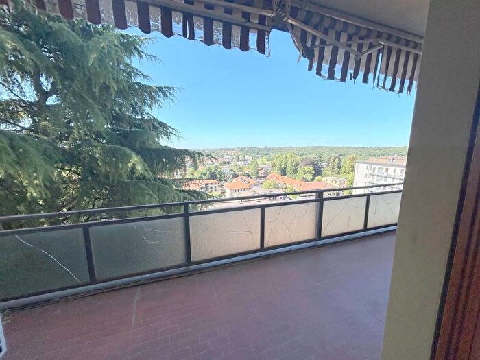 Appartamento con 5 locali in vendita in Via Roma, Olgiate Comasco