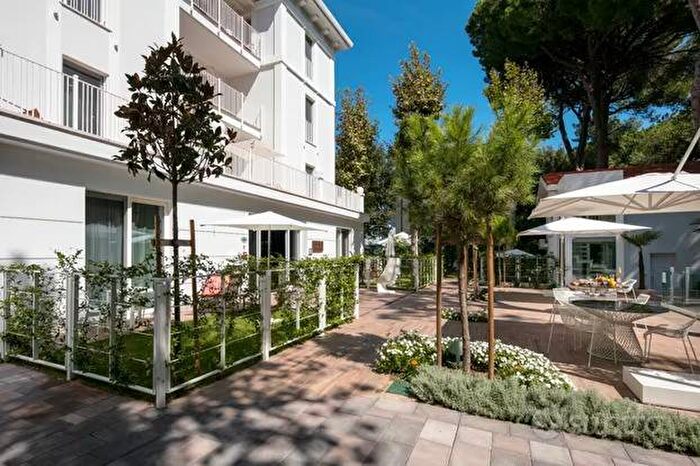 Appartamento bilocale in affitto in Viale C Battisti Riccione Rn Italia, Centro, Riccione