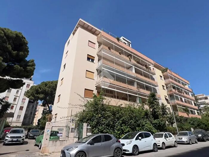 Appartamento bilocale in affitto in Via Veneto, Palermo