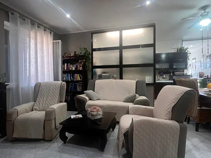 Casa con 6 locali in vendita in Castel Volturno