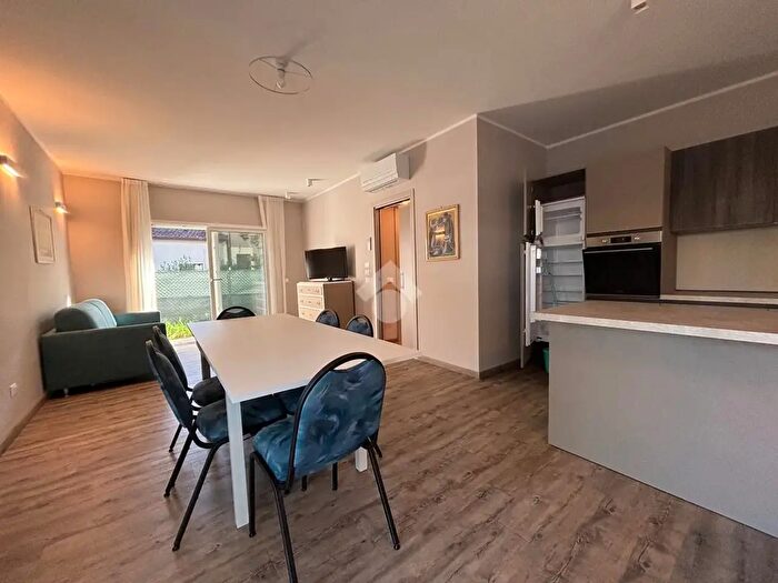 Appartamento quadrilocale in vendita in Via Fienilone, Cervia