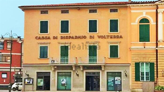 Appartamento con 5 locali in vendita in Piazza Garibaldi SNC, Casciana Terme Lari