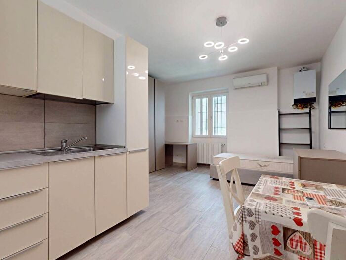 Appartamento monolocale in affitto in Via della Bindellina, Certosa, Milano