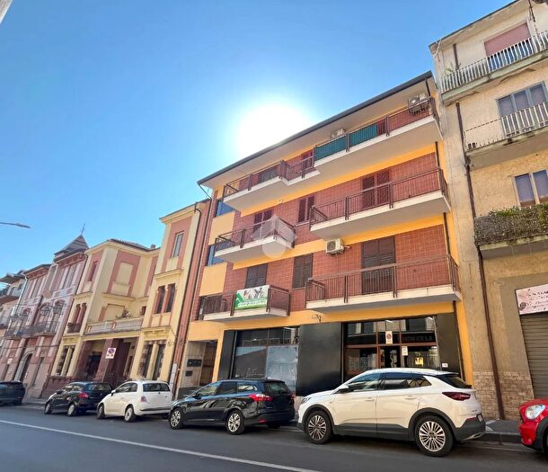 Appartamento con 5 locali in vendita in Via Barone Nisco, San Giorgio Del Sannio