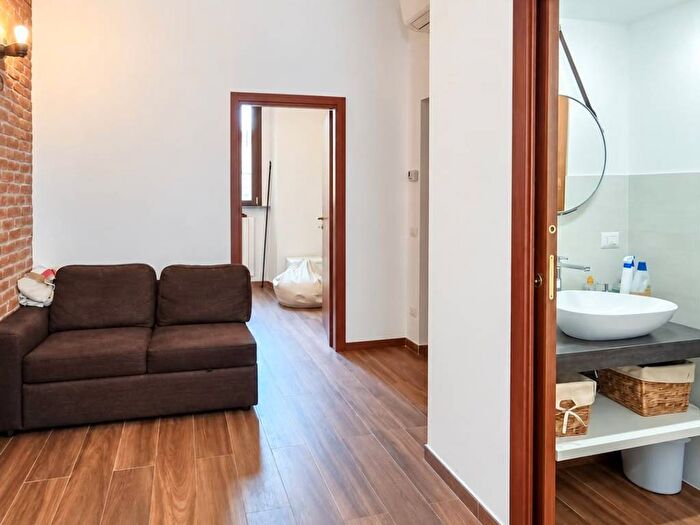 Appartamento trilocale in affitto in Via Monte San Gabriele, Gorla, Milano