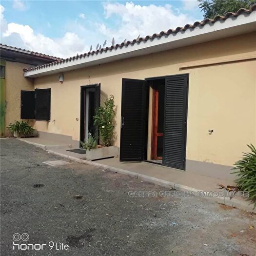 Appartamento trilocale in vendita in Ariccia