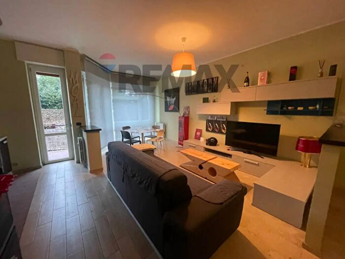 Appartamento bilocale in vendita in Via Gramsci, Arona