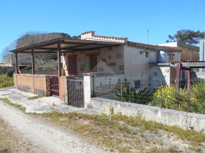 Casa quadrilocale in affitto in Via, Triscina, Castelvetrano