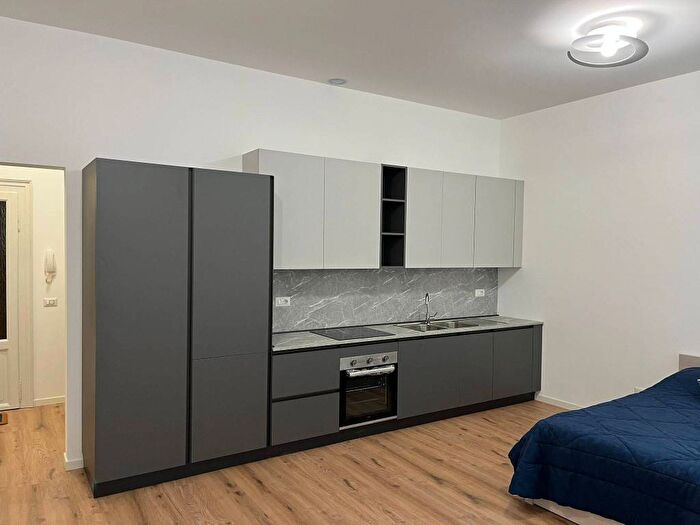 Appartamento monolocale in affitto in Via Adamo del Pero, Centro Storico, Como