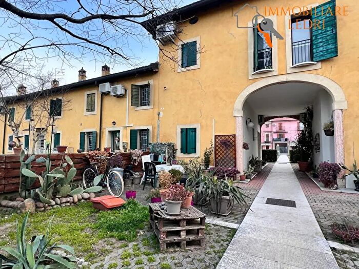 Appartamento monolocale in vendita in Via Palazzina, Verona