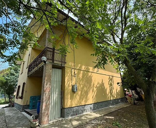 Casa in vendita in Bagnolo In Piano