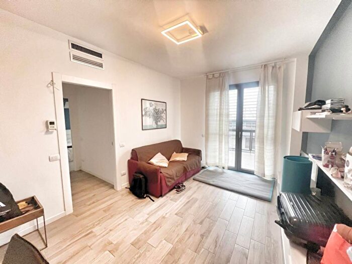 Appartamento bilocale in affitto in Via Enrico Cosenz, Bovisa, Milano