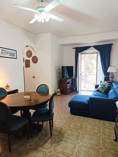 Appartamento con 6 locali in vendita in Via Barone Ottavio Giacchetti, San Felice Circeo