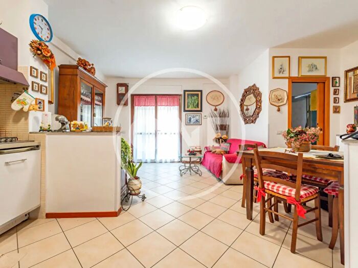 Appartamento bilocale in vendita in Via Rocca di Cambio, Roma