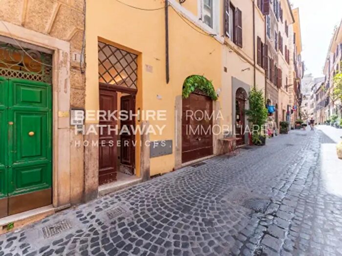 Appartamento monolocale in vendita in Via dei Banchi Nuovi, Roma