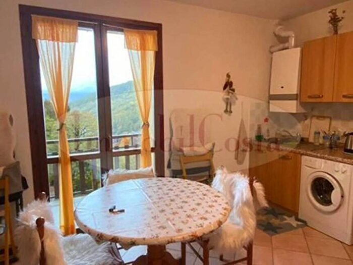 Appartamento trilocale in affitto in Località Roncolongo, Santo Stefano dAveto