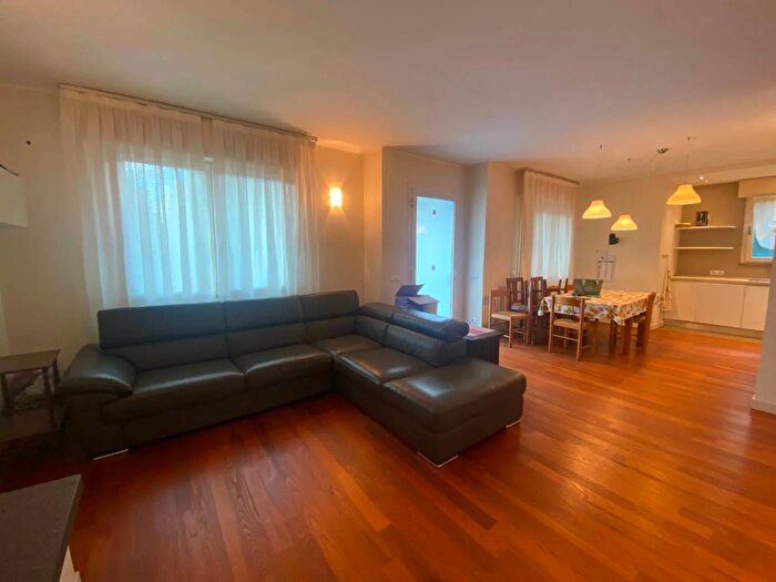 Appartamento quadrilocale in affitto in Viale Leonardo da Vinci Rimini, Rimini